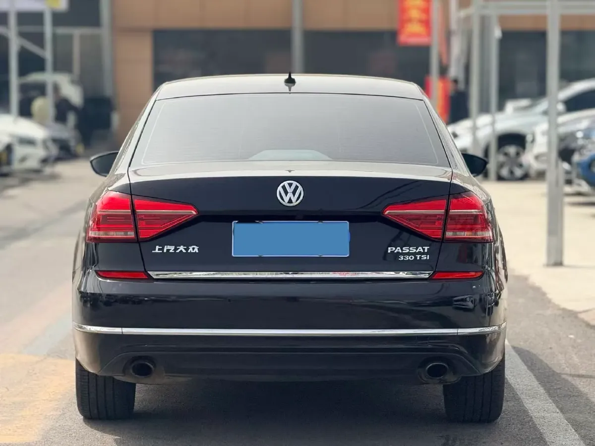 2017 Volkswagen Passat 1.8T 180HP L4 7DCT,autocango,china used car exporter,china ev exporter,chinese used car exporter,chinese used ev exporter
