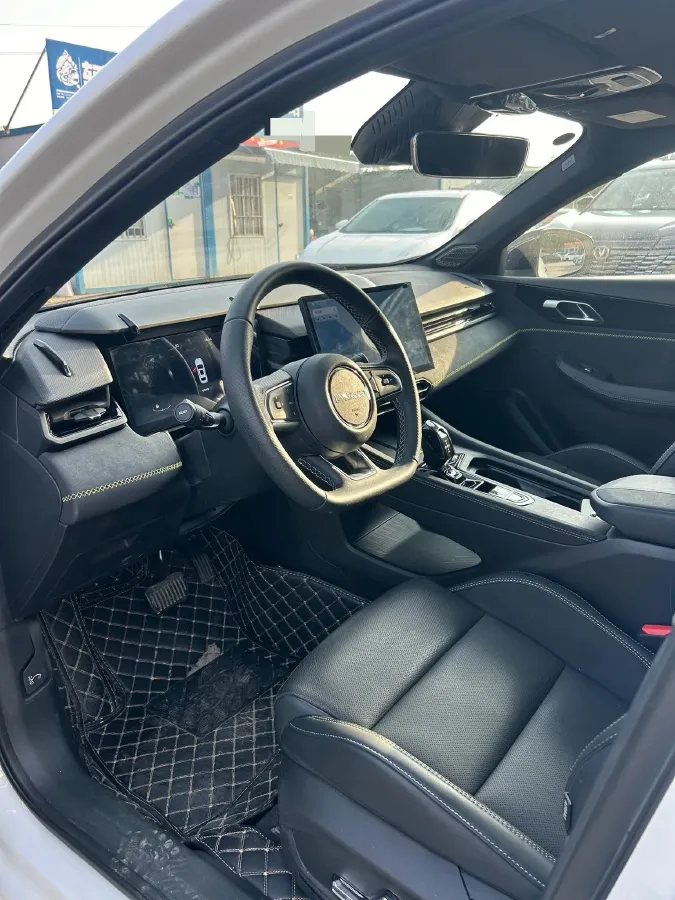 2023 MAXUS G50 1.5T 181HP L4 7DCT,autocango,china used car exporter,china ev exporter,chinese used car exporter,chinese used ev exporter