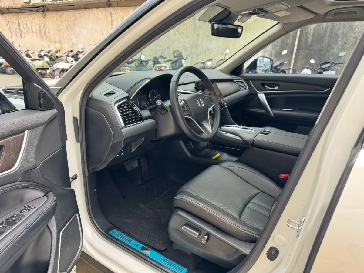 2020 Honda Avancier 2.0T 272HP L4 9AT,autocango,china used car exporter,china ev exporter,chinese used car exporter,chinese used ev exporter