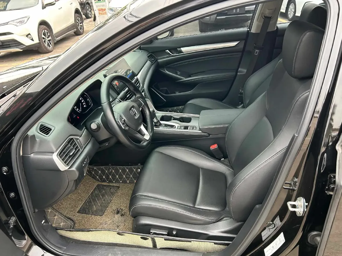 2022 Honda Accord 1.5T 194HP L4 CVT,autocango,china used car exporter,china ev exporter,chinese used car exporter,chinese used ev exporter