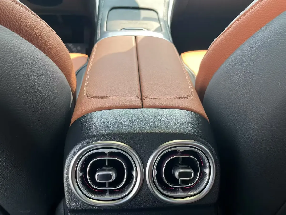 2023 Mercedes-Benz C Class 1.5T 204HP L4 9AT,autocango,china used car exporter,china ev exporter,chinese used car exporter,chinese used ev exporter