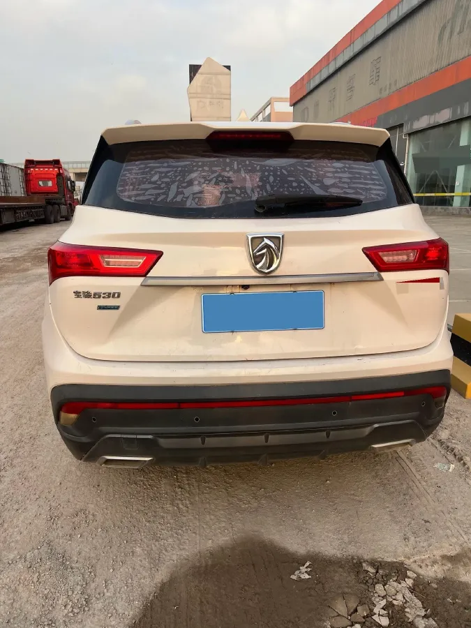 2018 BaoJun 530 1.5T 150HP L4 6MT,autocango,china used car exporter,china ev exporter,chinese used car exporter,chinese used ev exporter