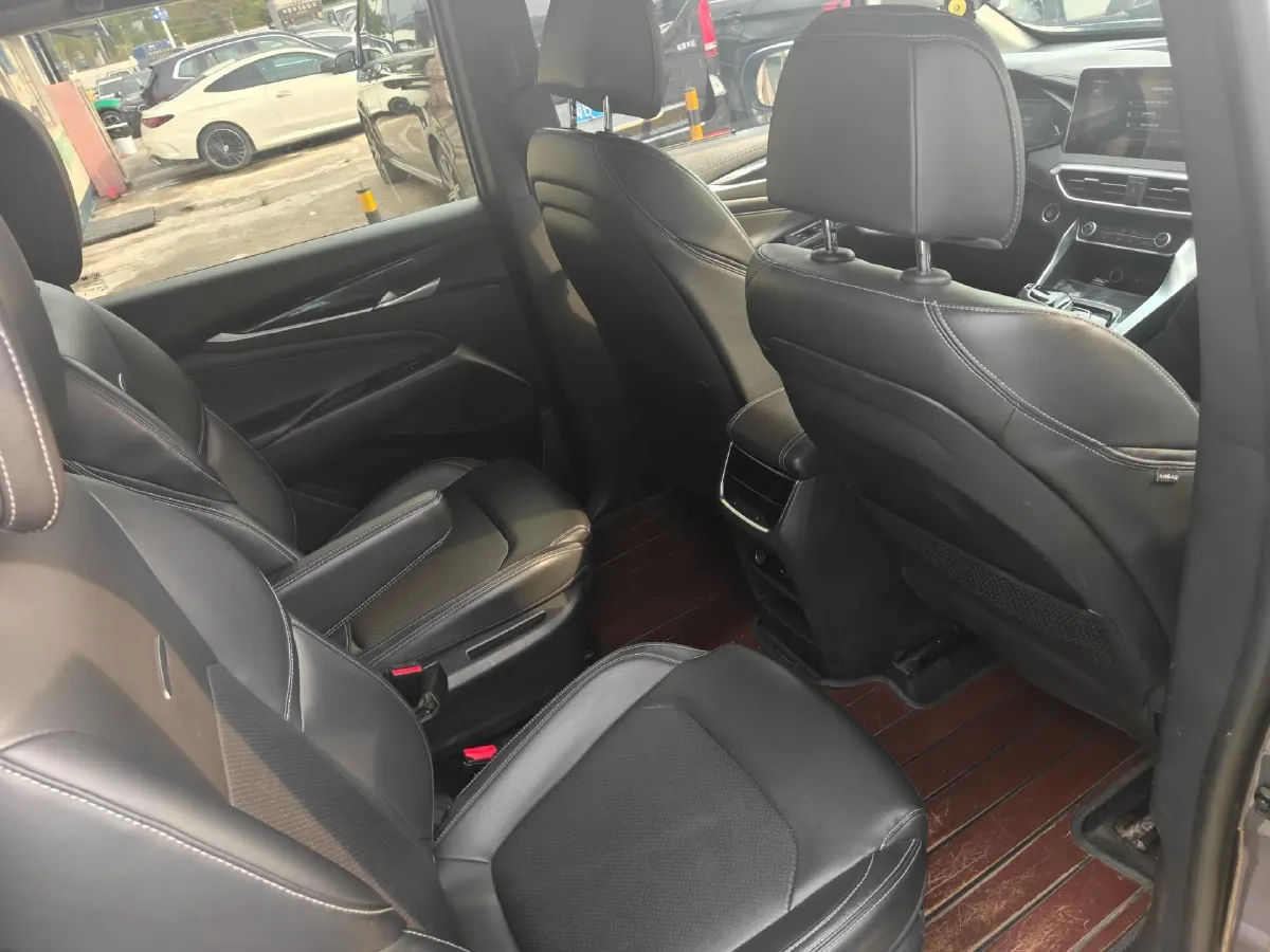 2022 MAXUS G10 2.0T 224HP L4 6MT,autocango,china used car exporter,china ev exporter,chinese used car exporter,chinese used ev exporter