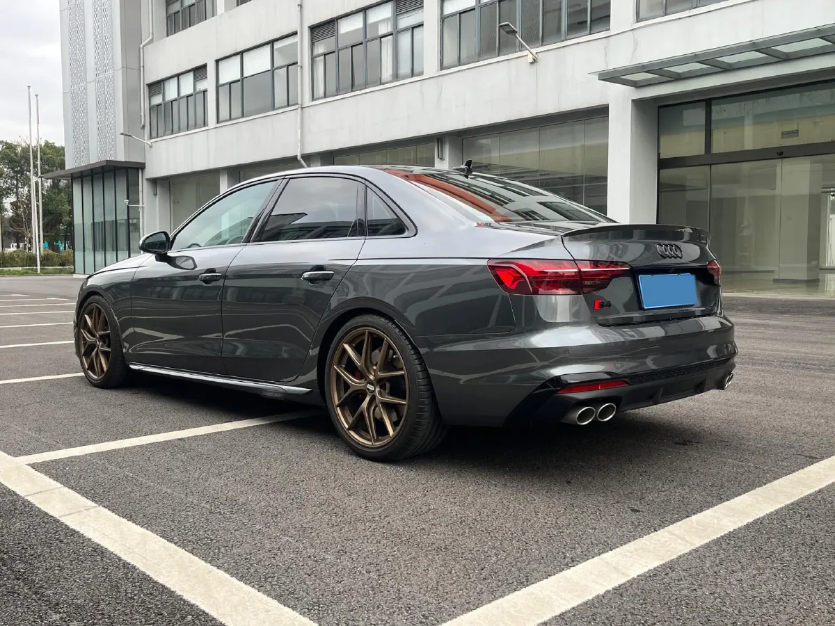 2023 Audi S4 3.0T 354HP V6 8AT,autocango,china used car exporter,china ev exporter,chinese used car exporter,chinese used ev exporter