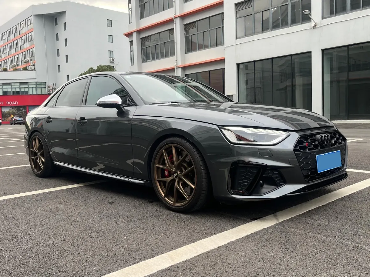 2023 Audi S4 3.0T 354HP V6 8AT,autocango,china used car exporter,china ev exporter,chinese used car exporter,chinese used ev exporter