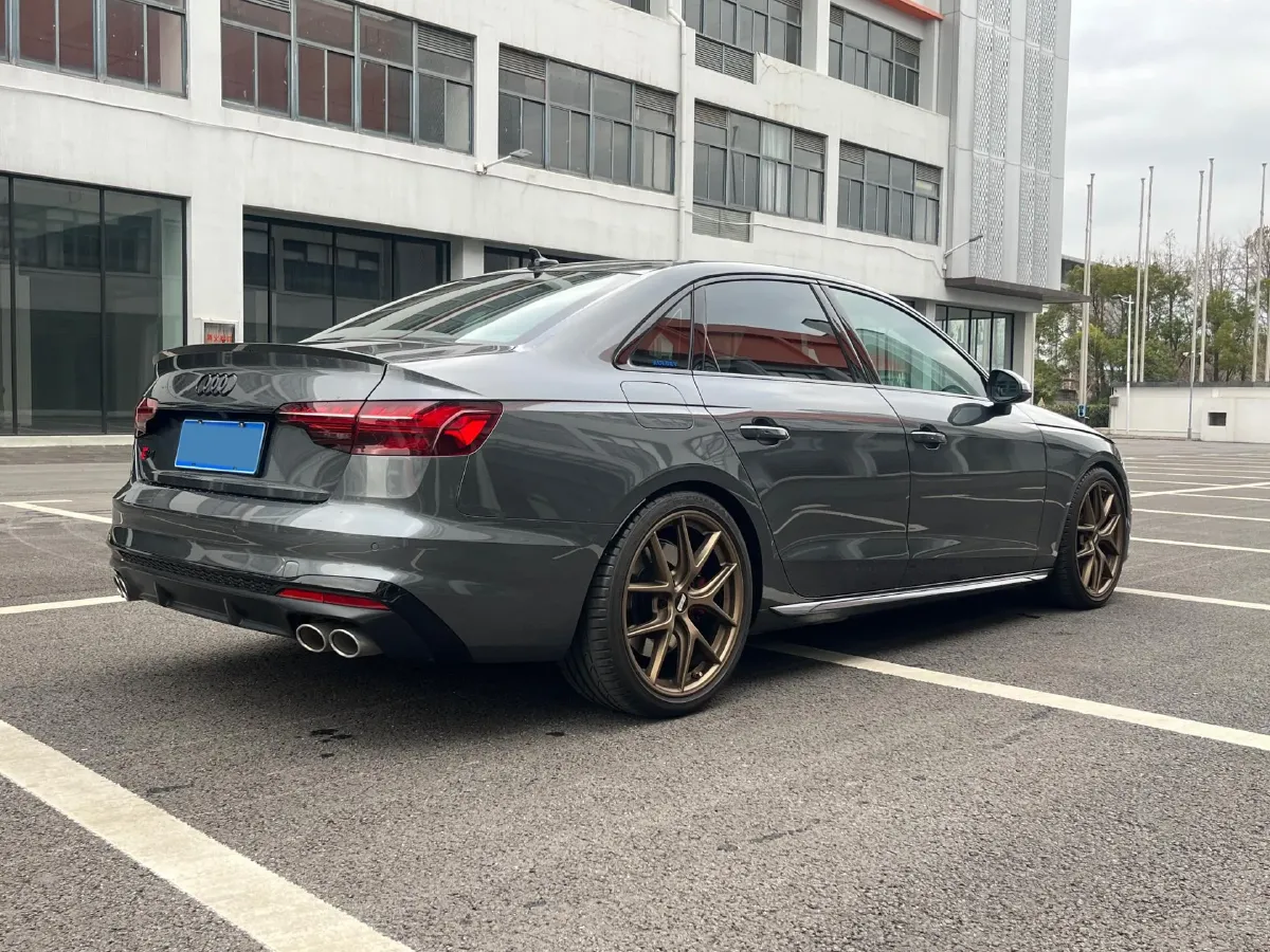 2023 Audi S4 3.0T 354HP V6 8AT,autocango,china used car exporter,china ev exporter,chinese used car exporter,chinese used ev exporter