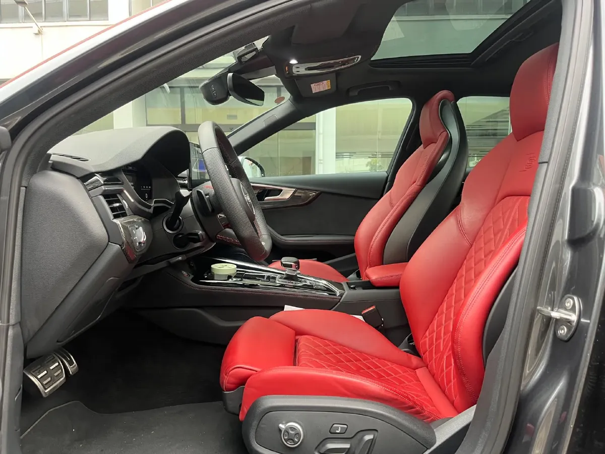 2023 Audi S4 3.0T 354HP V6 8AT,autocango,china used car exporter,china ev exporter,chinese used car exporter,chinese used ev exporter