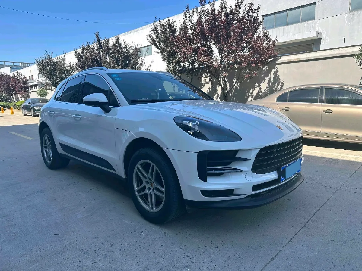 2023 Porsche Macan 2.0T 265HP L4 7DCT,autocango,china used car exporter,china ev exporter,chinese used car exporter,chinese used ev exporter