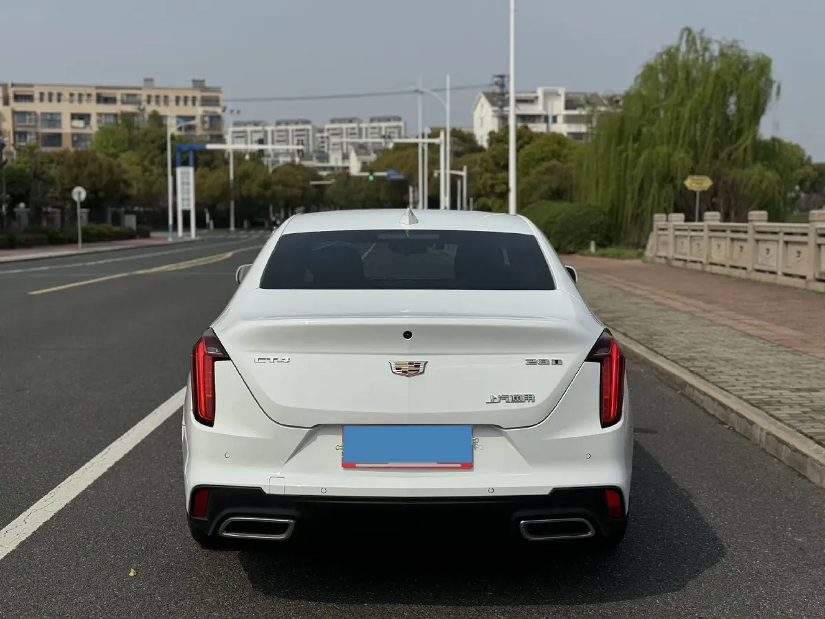 2022 Cadillac CT4 2.0T 237HP L4 8AT,autocango,china used car exporter,china ev exporter,chinese used car exporter,chinese used ev exporter
