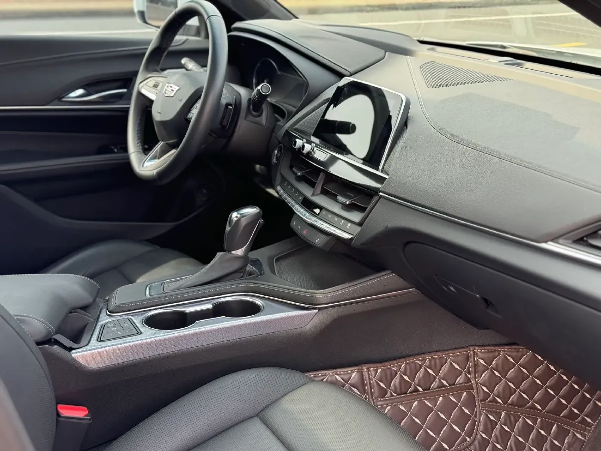 2022 Cadillac CT4 2.0T 237HP L4 8AT,autocango,china used car exporter,china ev exporter,chinese used car exporter,chinese used ev exporter