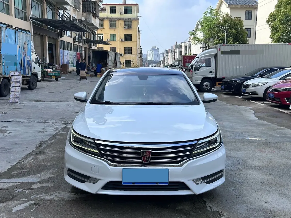 2017 Roewe i6 1.5T 169HP L4 7DCT,autocango,china used car exporter,china ev exporter,chinese used car exporter,chinese used ev exporter