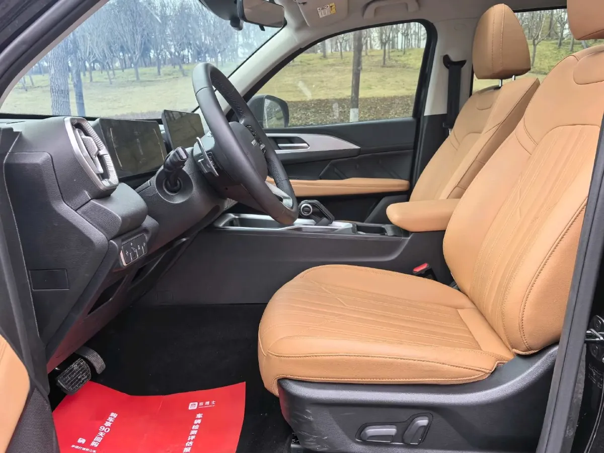 2025 Haval H5 2.0T 166HP L4 8AT,autocango,china used car exporter,china ev exporter,chinese used car exporter,chinese used ev exporter