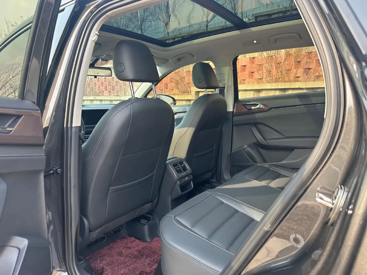 2022 Volkswagen Tharu 1.4T 150HP L4 7DCT,autocango,china used car exporter,china ev exporter,chinese used car exporter,chinese used ev exporter