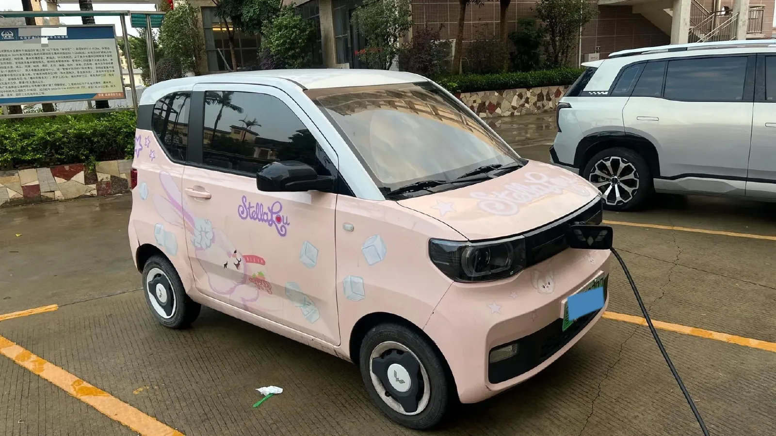 2022 WuLing HongGuang MINI EV BEV 13.9KWH,autocango,china used car exporter,china ev exporter,chinese used car exporter,chinese used ev exporter