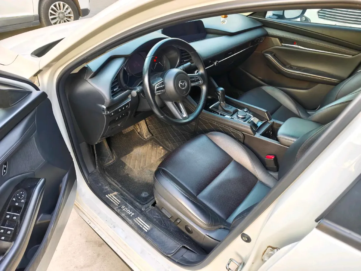 2021 Mazda 3 Axela 2.0L 158HP L4 6AT,autocango,china used car exporter,china ev exporter,chinese used car exporter,chinese used ev exporter
