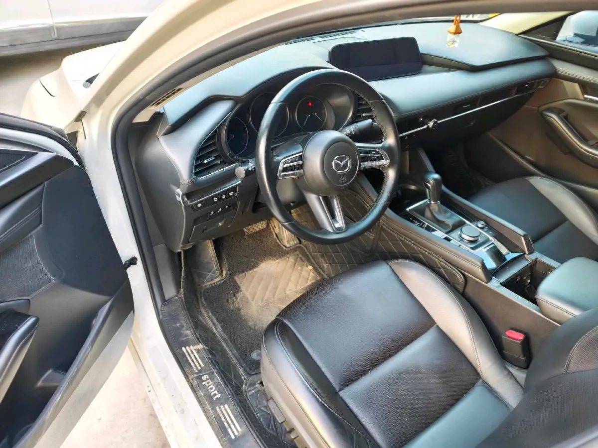 2021 Mazda 3 Axela 2.0L 158HP L4 6AT,autocango,china used car exporter,china ev exporter,chinese used car exporter,chinese used ev exporter