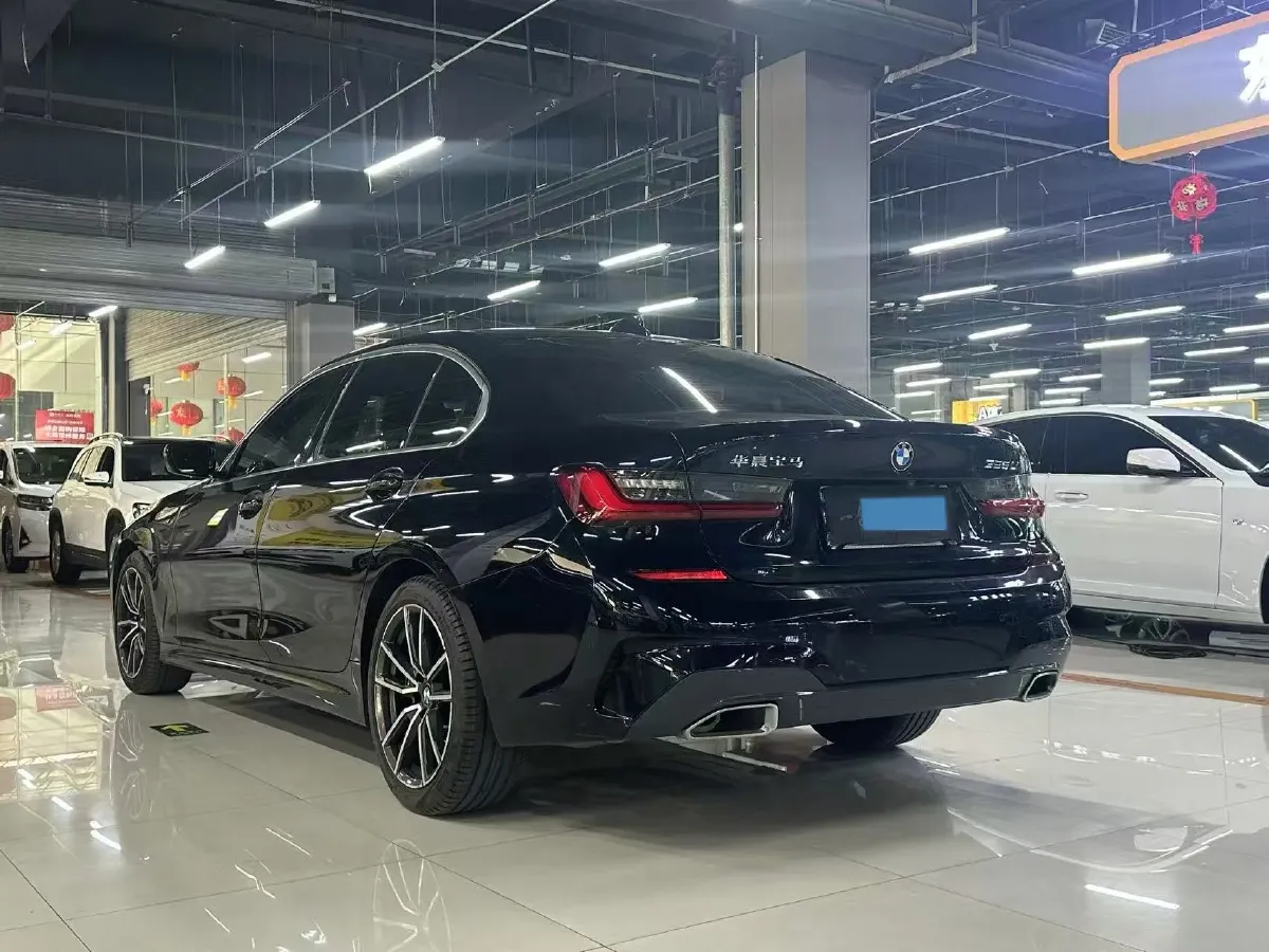 2022 BMW 3 Series 2.0T 184HP L4 8AT,autocango,china used car exporter,china ev exporter,chinese used car exporter,chinese used ev exporter