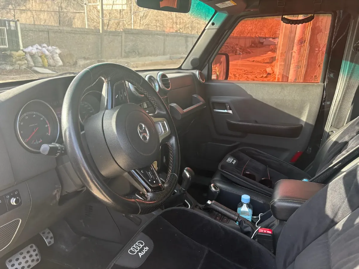 2017 Beijing BJ40 2.3T 250HP L4 6AT,autocango,china used car exporter,china ev exporter,chinese used car exporter,chinese used ev exporter