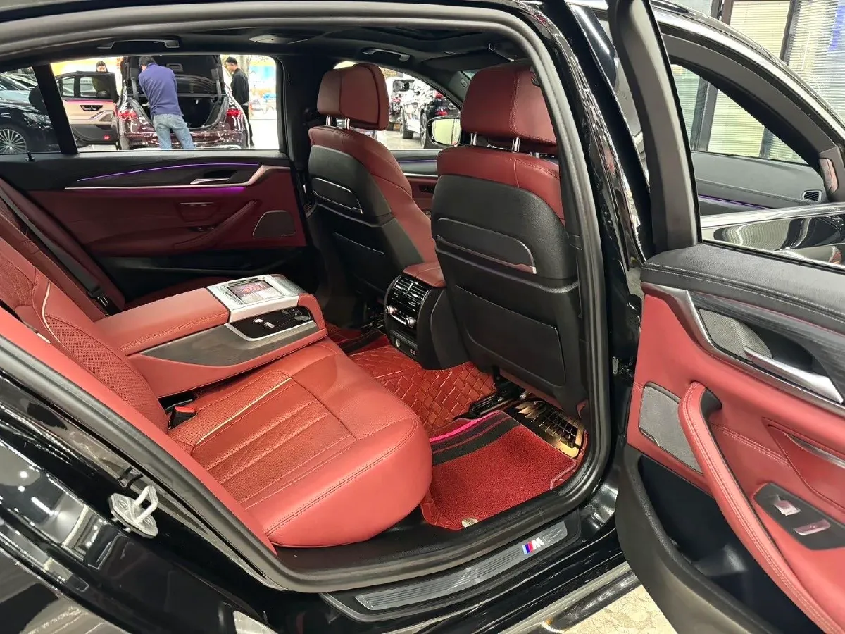 2021 BMW 5 Series 2.0T 252HP L4 8AT,autocango,china used car exporter,china ev exporter,chinese used car exporter,chinese used ev exporter