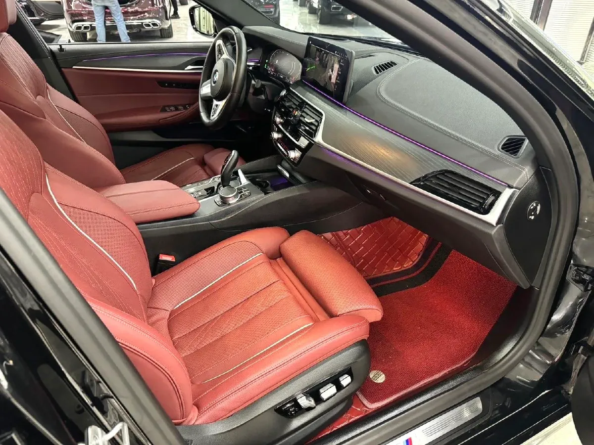 2021 BMW 5 Series 2.0T 252HP L4 8AT,autocango,china used car exporter,china ev exporter,chinese used car exporter,chinese used ev exporter