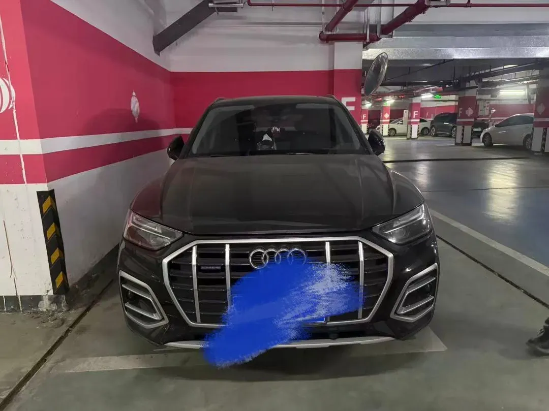 2022 Audi Q5L 2.0T 190HP L4 7DCT,autocango,china used car exporter,china ev exporter,chinese used car exporter,chinese used ev exporter