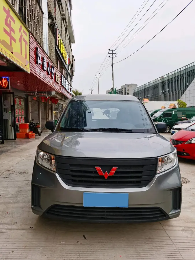 2022 WuLing ZhengChen 2.0L 136HP L4 6MT,autocango,china used car exporter,china ev exporter,chinese used car exporter,chinese used ev exporter
