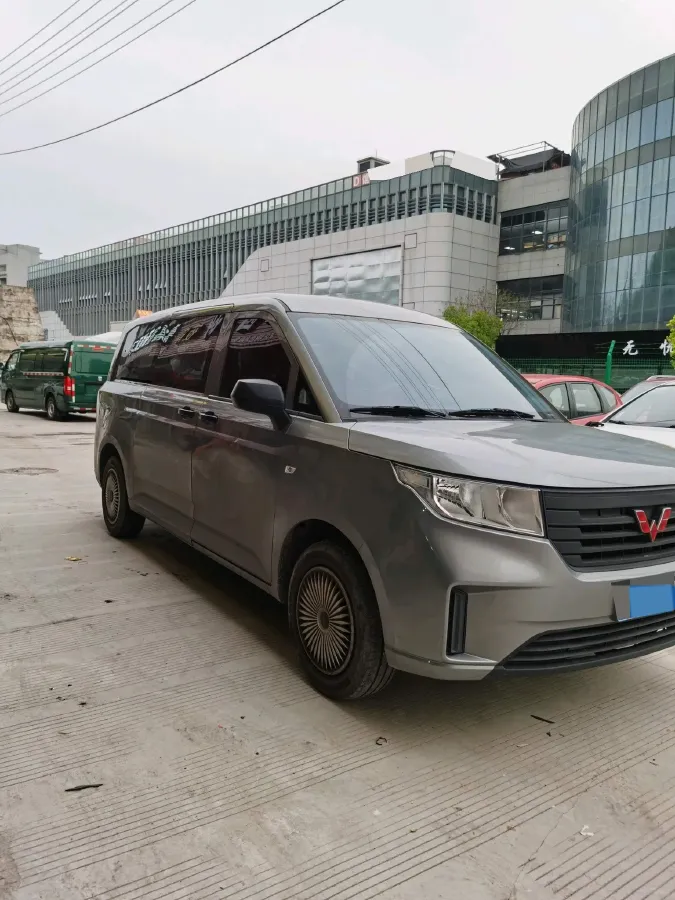 2022 WuLing ZhengChen 2.0L 136HP L4 6MT,autocango,china used car exporter,china ev exporter,chinese used car exporter,chinese used ev exporter