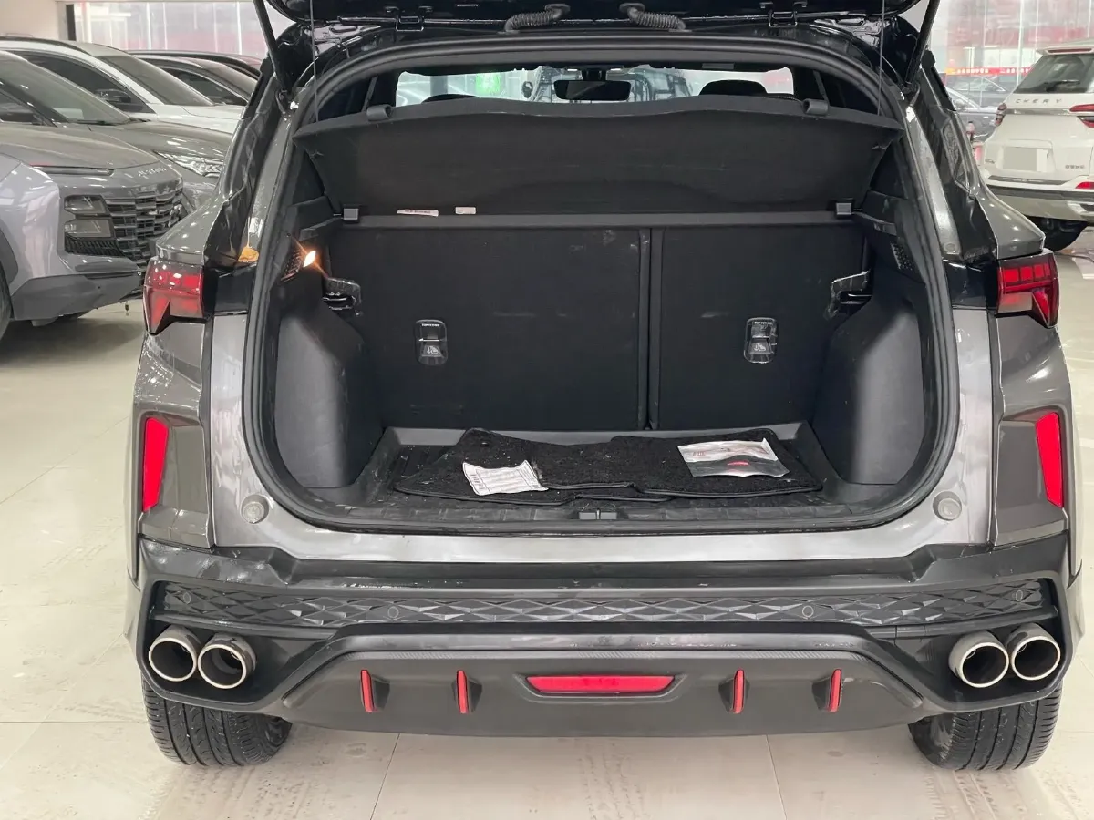 2023 Geely Coolray 1.5T 181HP L4 7DCT,autocango,china used car exporter,china ev exporter,chinese used car exporter,chinese used ev exporter