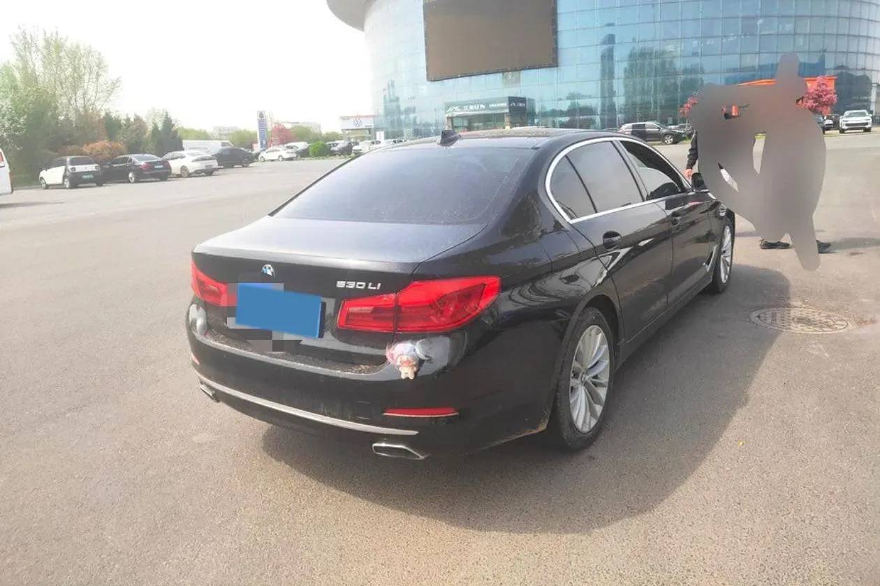2020 BMW 5 Series 2.0T 252HP L4 8AT,autocango,china used car exporter,china ev exporter,chinese used car exporter,chinese used ev exporter