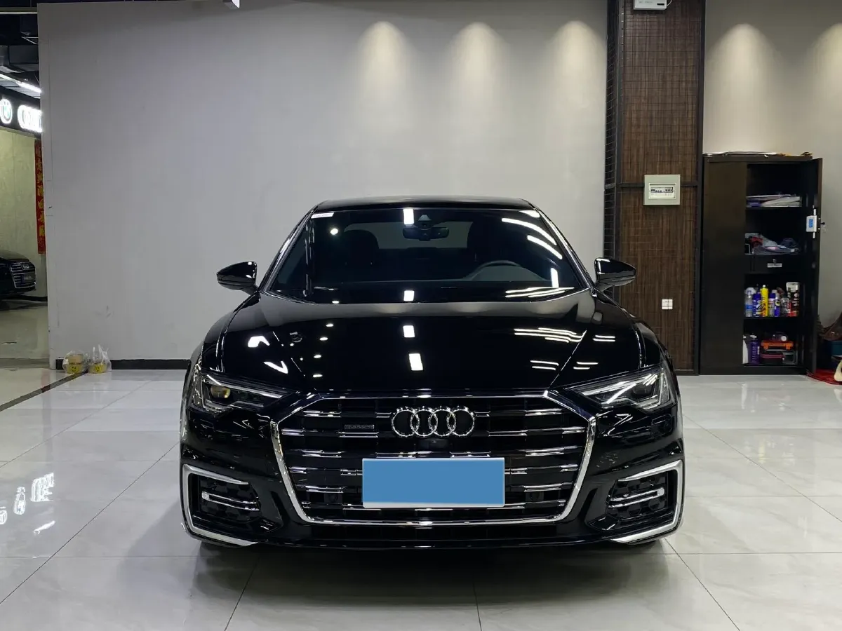 2019 Mercedes-Benz GLC Class 2.0T 245HP L4 9AT,autocango,china used car exporter,china ev exporter,chinese used car exporter,chinese used ev exporter