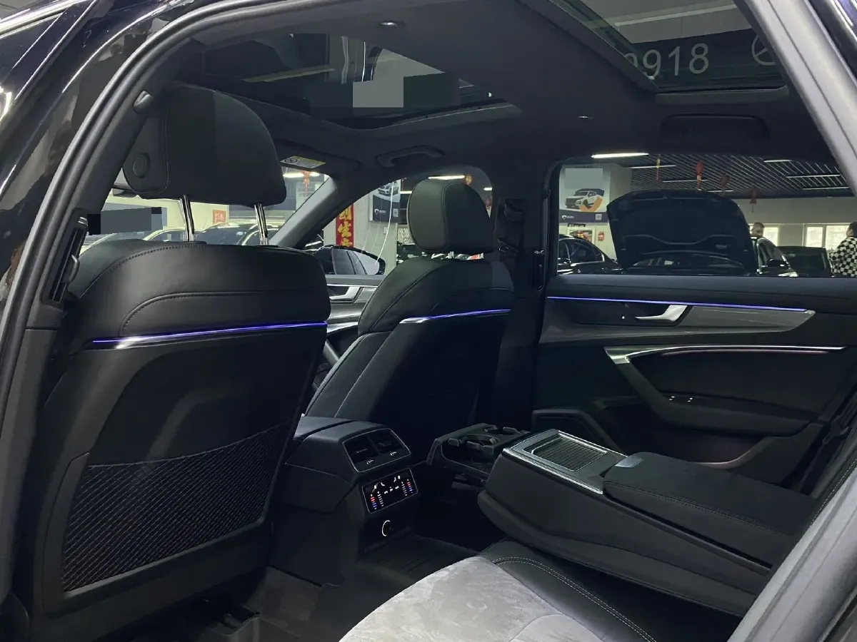 2019 Mercedes-Benz GLC Class 2.0T 245HP L4 9AT,autocango,china used car exporter,china ev exporter,chinese used car exporter,chinese used ev exporter