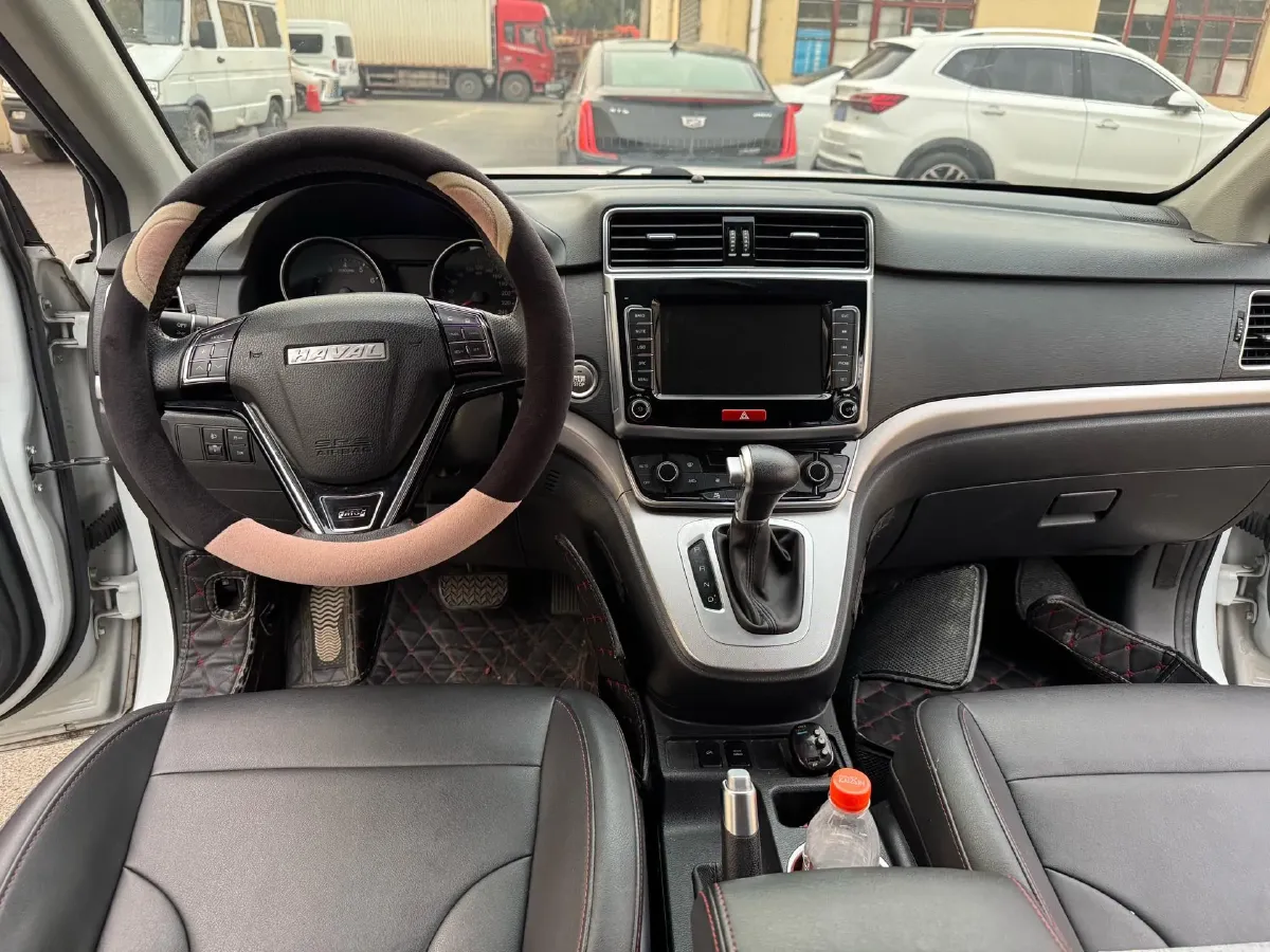 2019 Haval M6 1.5T 150HP L4 7DCT,autocango,china used car exporter,china ev exporter,chinese used car exporter,chinese used ev exporter