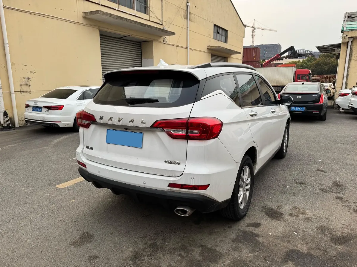 2019 Haval M6 1.5T 150HP L4 7DCT,autocango,china used car exporter,china ev exporter,chinese used car exporter,chinese used ev exporter