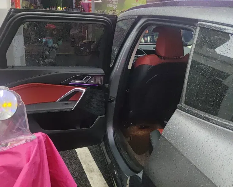 2023 BMW X1 2.0T 204HP L4 7DCT,autocango,china used car exporter,china ev exporter,chinese used car exporter,chinese used ev exporter