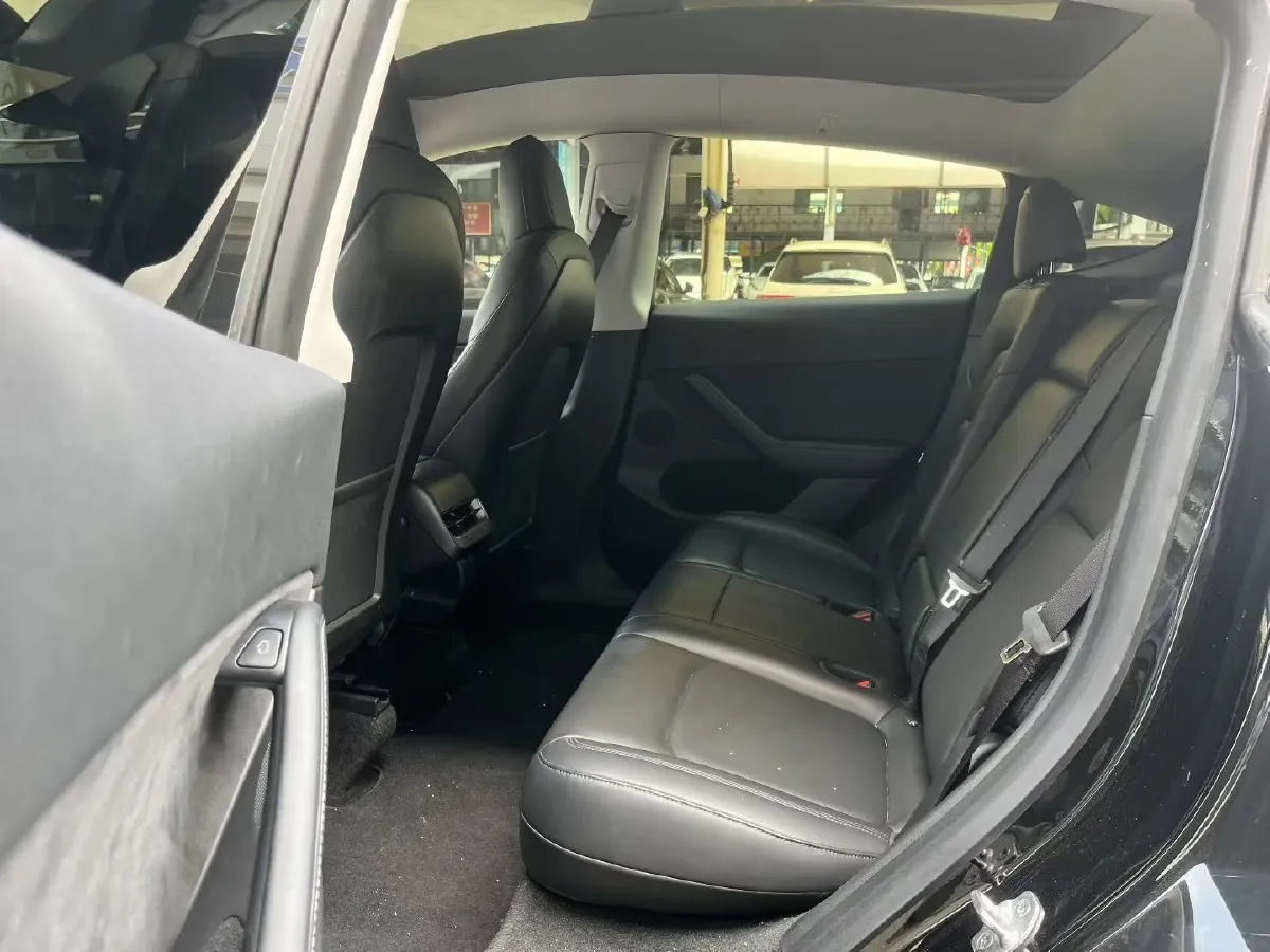 2021 Tesla Model Y BEV 60KWH,autocango,china used car exporter,china ev exporter,chinese used car exporter,chinese used ev exporter