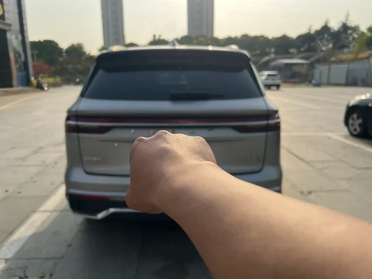 2021 Geely Monjaro 2.0T 218HP L4 7DCT,autocango,china used car exporter,china ev exporter,chinese used car exporter,chinese used ev exporter