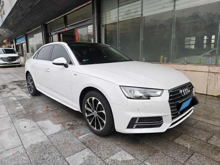 2019 Audi A4L 2.0T 190HP L4 7DCT,autocango,china used car exporter,china ev exporter,chinese used car exporter,chinese used ev exporter