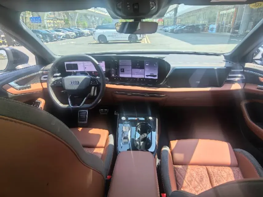 2026 Audi A5L 2.0T 204HP L4 7DCT,autocango,china used car exporter,china ev exporter,chinese used car exporter,chinese used ev exporter