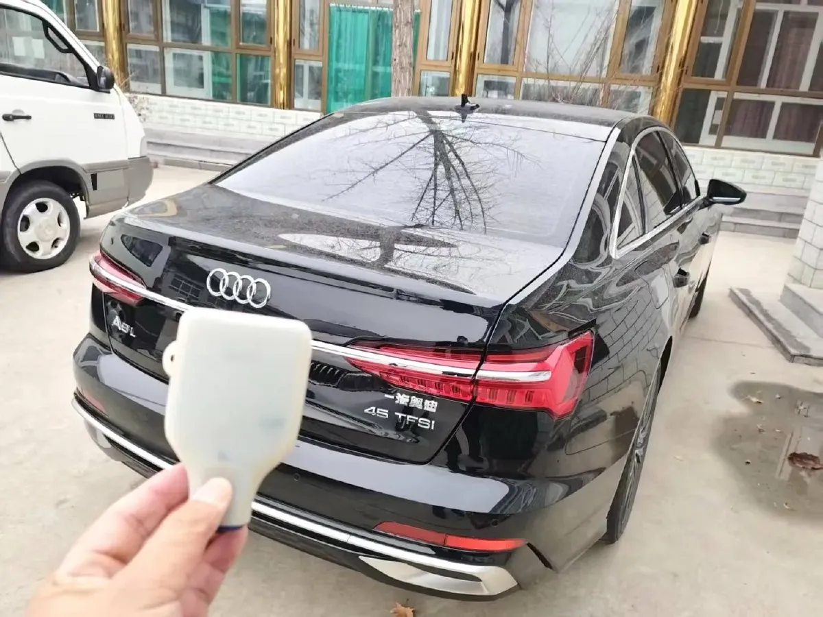 2025 Audi A6L 2.0T 245HP L4 7DCT,autocango,china used car exporter,china ev exporter,chinese used car exporter,chinese used ev exporter