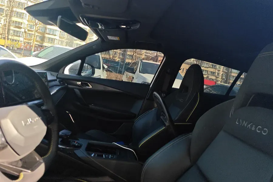 2023 LYNK&CO 06 1.5T 181HP L4 7DCT,autocango,china used car exporter,china ev exporter,chinese used car exporter,chinese used ev exporter