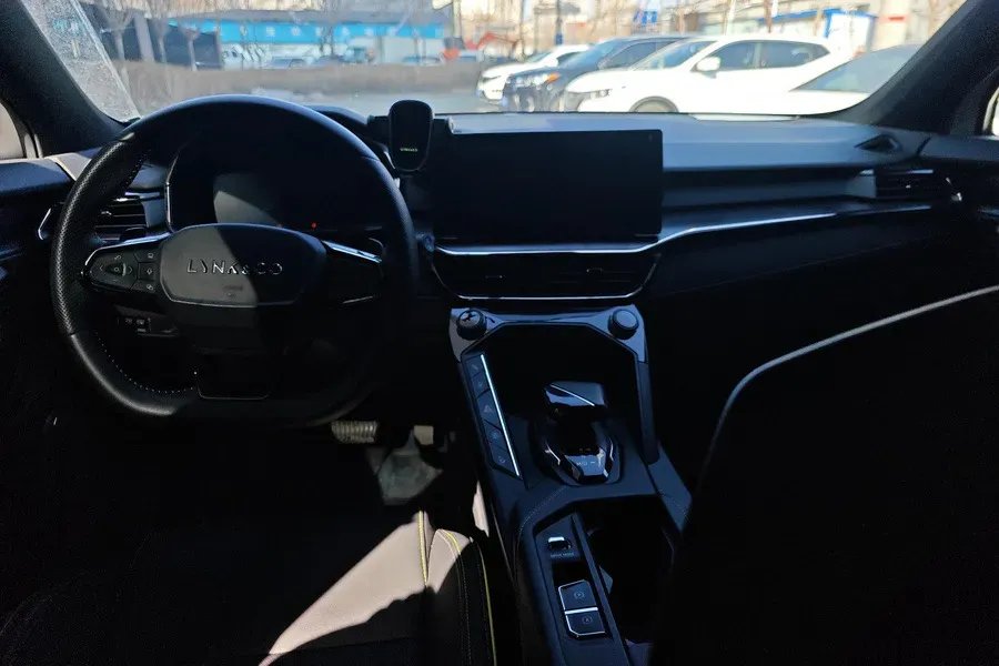 2023 LYNK&CO 06 1.5T 181HP L4 7DCT,autocango,china used car exporter,china ev exporter,chinese used car exporter,chinese used ev exporter