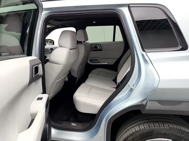 2025 FangChengBao Tai 3 BEV,autocango,china used car exporter,china ev exporter,chinese used car exporter,chinese used ev exporter