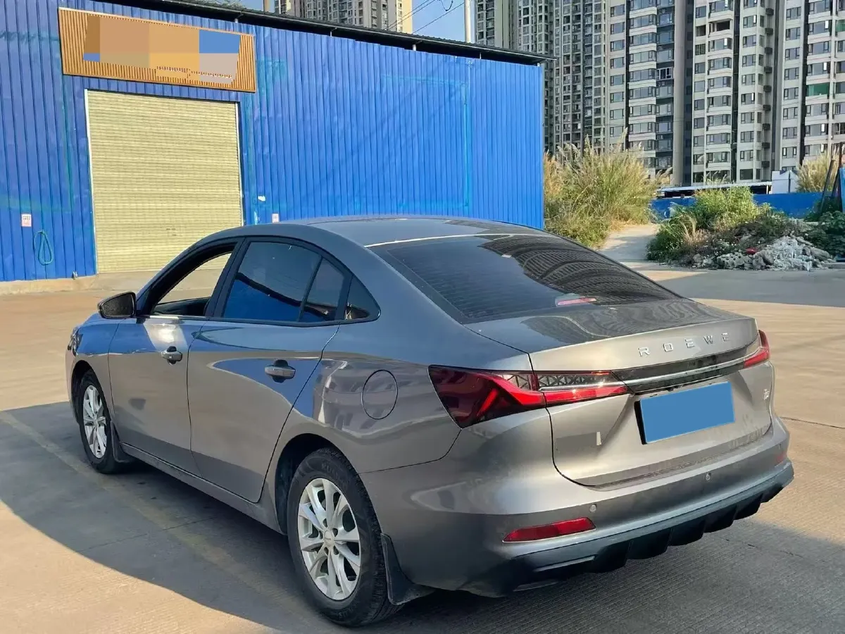 2023 Roewe i5 1.5L 129HP L4 5MT,autocango,china used car exporter,china ev exporter,chinese used car exporter,chinese used ev exporter
