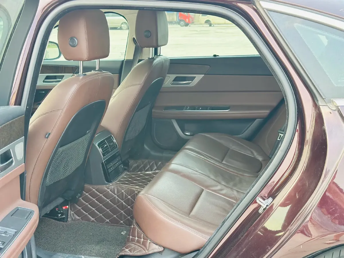 2017 Jaguar XFL 2.0T 200HP L4 8AT,autocango,china used car exporter,china ev exporter,chinese used car exporter,chinese used ev exporter