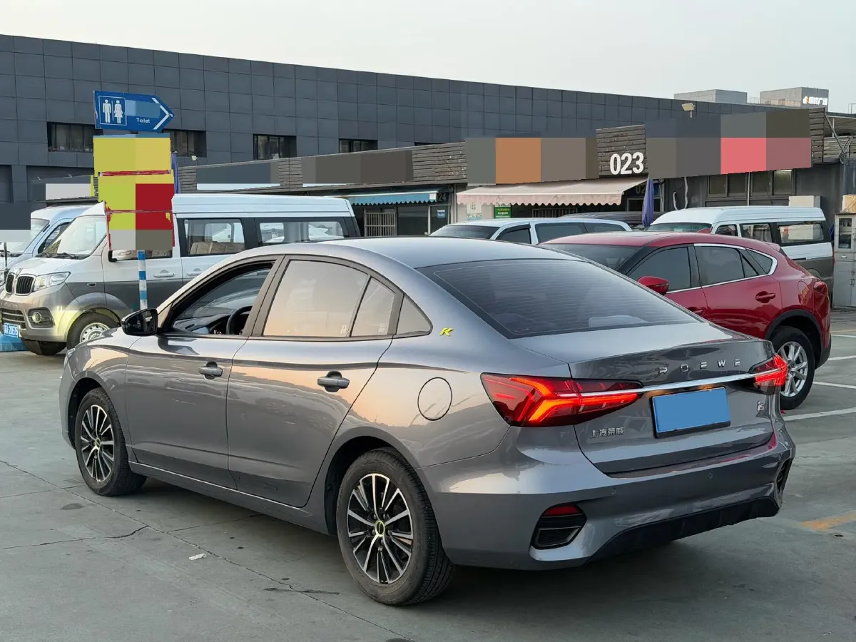 2021 Roewe i5 1.5L 120HP L4 CVT,autocango,china used car exporter,china ev exporter,chinese used car exporter,chinese used ev exporter