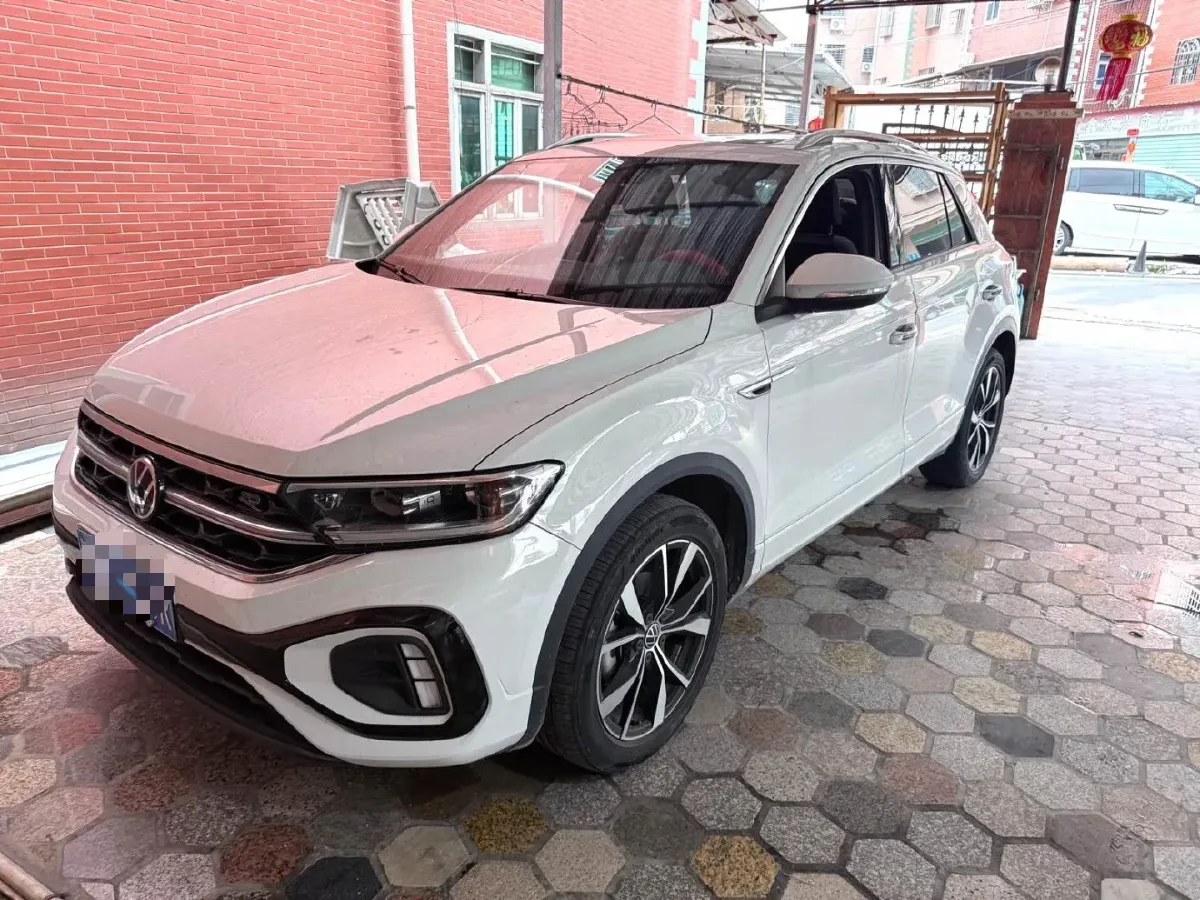 2023 Volkswagen T-Roc 1.5T 160HP L4 7DCT,autocango,china used car exporter,china ev exporter,chinese used car exporter,chinese used ev exporter