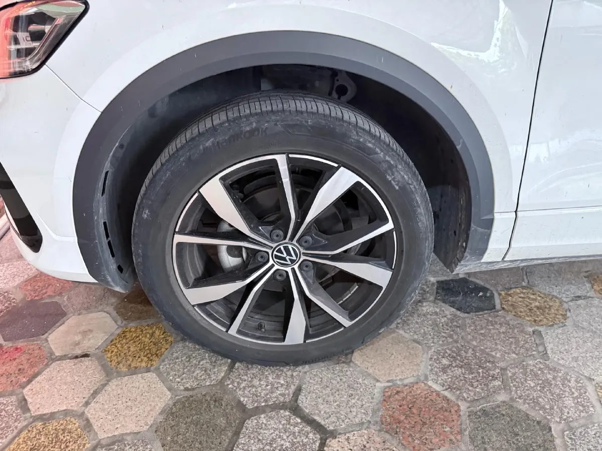 2023 Volkswagen T-Roc 1.5T 160HP L4 7DCT,autocango,china used car exporter,china ev exporter,chinese used car exporter,chinese used ev exporter