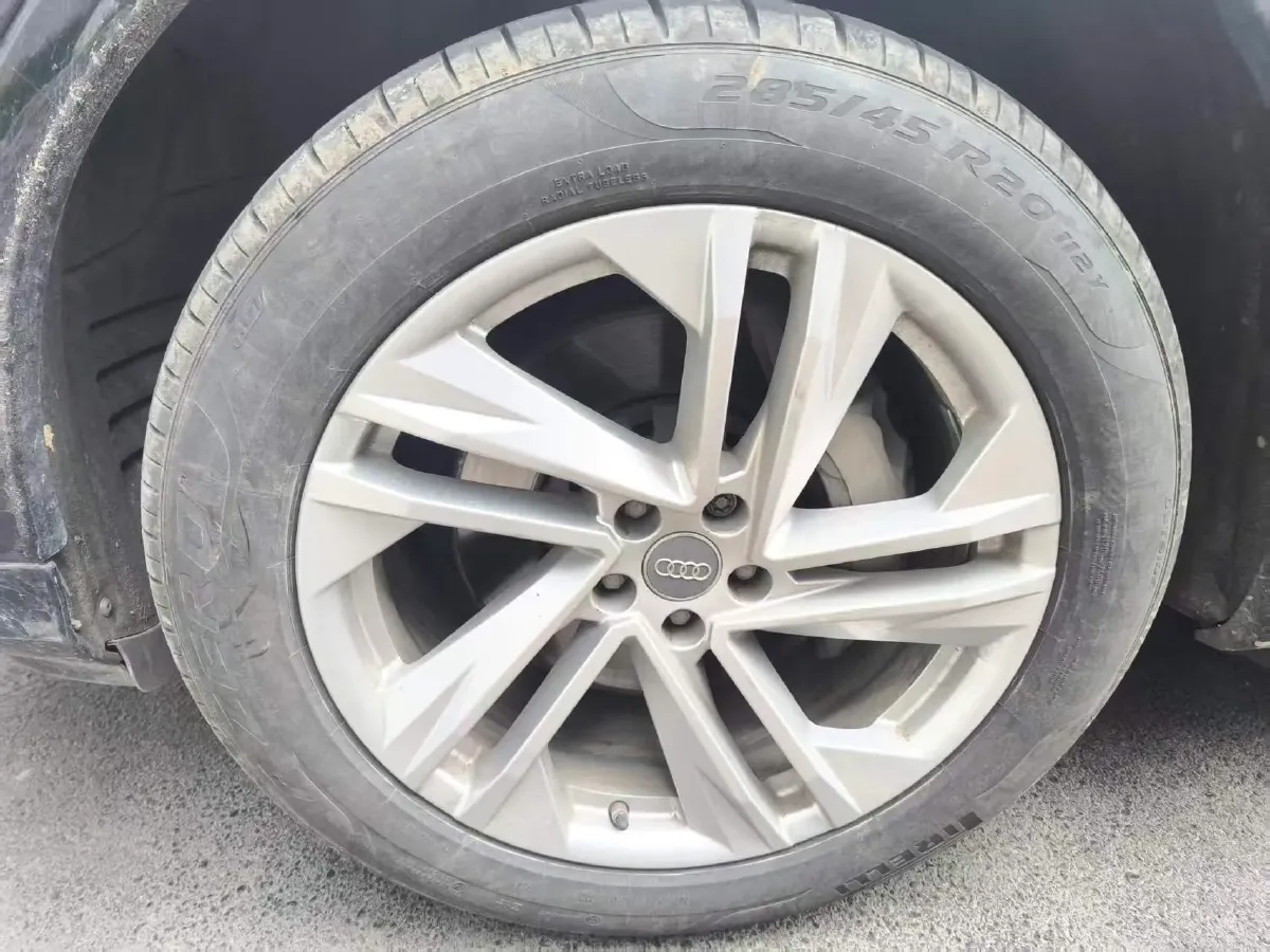 2021 Audi Q7 2.0T 245HP L4 8AT,autocango,china used car exporter,china ev exporter,chinese used car exporter,chinese used ev exporter