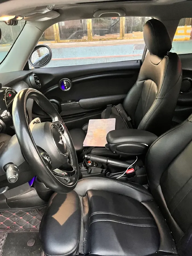 2016 MINI MINI 1.5T 136HP L3 6AT,autocango,china used car exporter,china ev exporter,chinese used car exporter,chinese used ev exporter