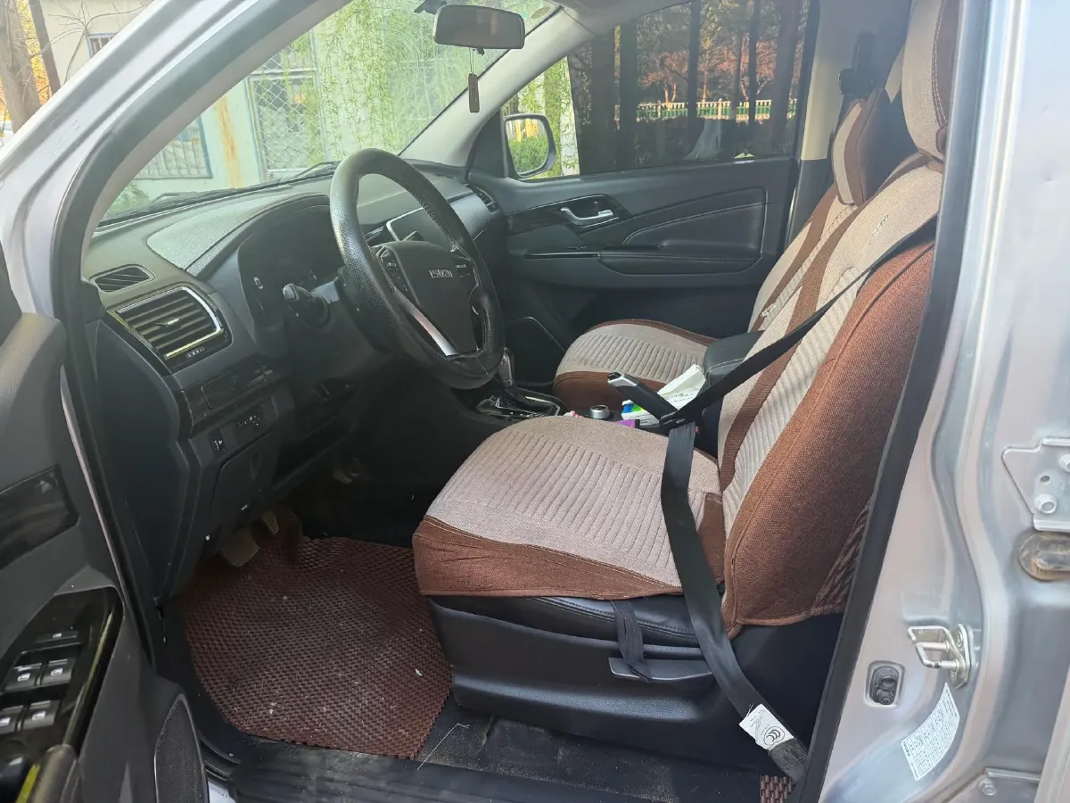 2020 Isuzu LingTuo 2.5T 150HP L4 6AT,autocango,china used car exporter,china ev exporter,chinese used car exporter,chinese used ev exporter